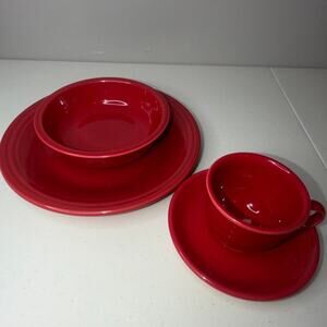 Fiestaware 4 Piece Place Setting Scarlett Red Made in the USA Homer McLaughlin